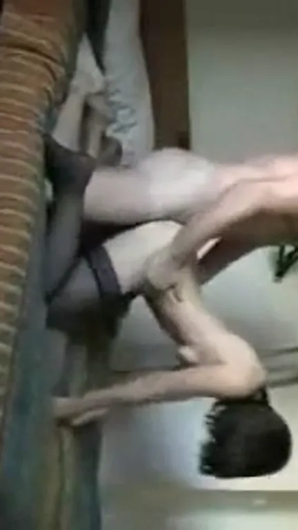 Je baise ma mature française comme une chienne